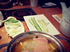 酸萝卜鸭汤锅-德香苑脆皮烤鸭·经典(爱融荟城店)