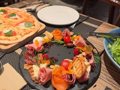 -Common Table · Brunch & Coffee