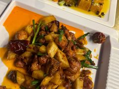 -隔壁老王·家常云南菜(花巷店)