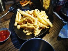 辣肉酱薯条-MI WU FACTORY米屋美食工厂餐厅(绿地店)