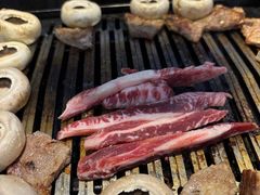 -臻牛烤肉