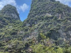 -英西峰林走廊老虎谷溶洞漂流