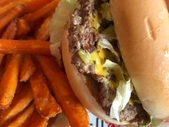 -FATBURGER 特富客汉堡(外交公寓店)