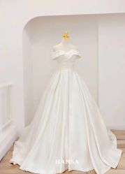 点击看大图 -HANSA韩纱婚纱礼服·龙凤褂·西装设计师集合店