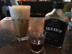 沖繩奶泡黑咖啡-The Coffee Academïcs(铜锣湾店)