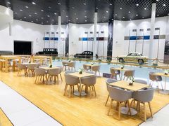 -杭州中沃沃尔沃4S店(滨江区店)