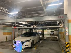 -世纪都会-停车场