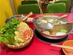 -潮汕·草根牛肉档(上海荟聚城市集市店)