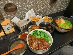 炭烧鸡腿饭-贡梅老面馆·蟹粉面·无锡特色小吃(南长街主推店)