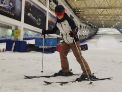 -乔波室内滑雪场