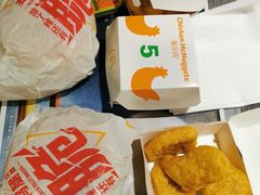 -麦当劳(卫星广场店)