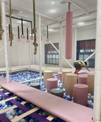 -奈尔宝·儿童乐园·亲子餐厅(华采天地店)