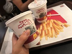 -麦当劳(星光行店)