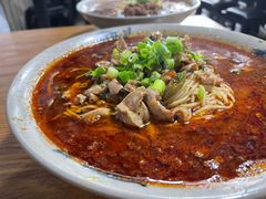 -丁丁猫重庆小面(徐州路店)