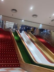-奈尔宝·儿童乐园·亲子餐厅(前滩店)