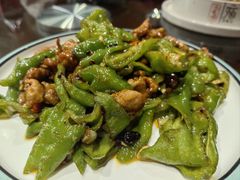 -东来菜馆•手抓海鲜家常菜•海鲜锅贴(鸽子窝店)