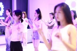 -泽舞·国际流行舞