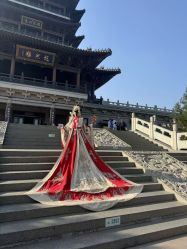 -都市丽人婚纱摄影