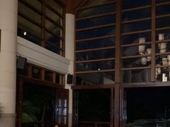 -亚龙湾喜来登·美景台大堂吧