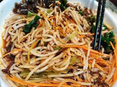 油鸡枞凉米线-蔼若春.传承三十年云南菜(金碧公园店)