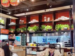 大堂-渝是乎酸菜鱼·川渝小炒(新世界百货望京店)