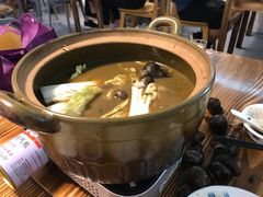 -食爺炭炉鸡煲·烧烤