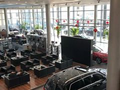 -天津波士信达奔驰4S店(卫津南路店)