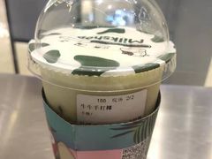 手打椰-迷客夏Milksha(圆融天幕店)