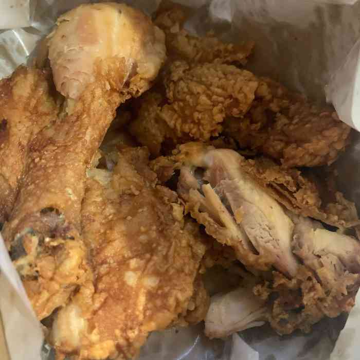 松榆里炸鸡-"叫的饿了么跑腿,一拿到就闻到了香味.量超.