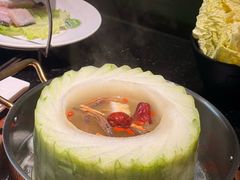 三代传承冬瓜盅-得意咚瓜·顺德鱼生·冬瓜火锅(深圳首店)