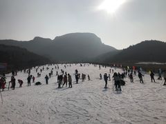 -济南卧虎山滑雪场
