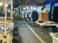 -吴山路夜市
