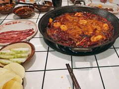 -扎起市井老火锅(乐山总店)