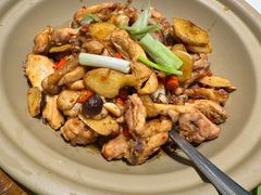 -绿草地·湘菜(7mall店)