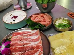 -围炉肉舍丹东海鲜烤肉·烤活鳗(步行街店)