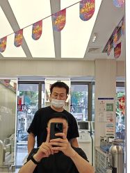 -PE SALON