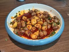 -有红鸡毛店·川菜(建设路店)