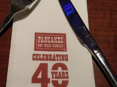 -Pancakes on the rocks(Darling Harbour)