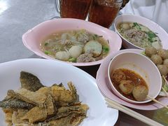 -榮泰米粉湯(Left Shop)