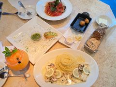 -The Cheesecake Factory(baldwin avenue)