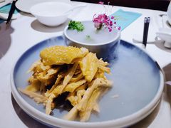 盐焗手撕鸡-尚一汤 广东炖汤(金桥国际店)
