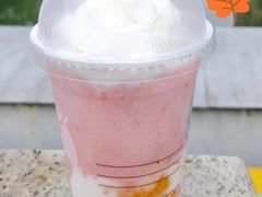 粉荔荔胶原酸奶冻-瑞幸咖啡(石榴中心店)