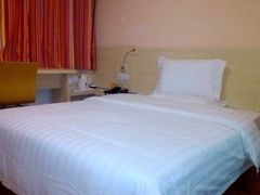 -7天酒店·广州天河公园地铁站店