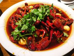 精品油焖龙虾-别院里音乐餐酒吧(双流航空港店)