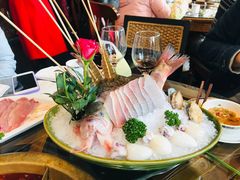 -小天鹅火锅·一线江景洪鼎旗舰店(洪崖洞店)
