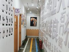 -缤纷鸟美术书法(汉神购物广场校区)