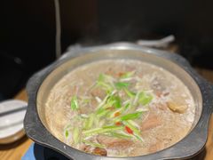 腊鸭莲藕锅-汪爹爹武汉牛三鲜(朝外大街店)