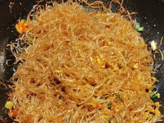 -阿瓦山寨·湘菜现炒·剁椒鱼头王(咸阳总店)