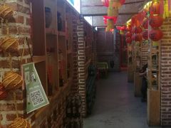 -闯关东东北农家菜(崂山石老人店)