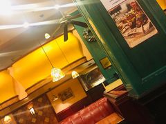 -玛格萝妮比萨屋(四平店)